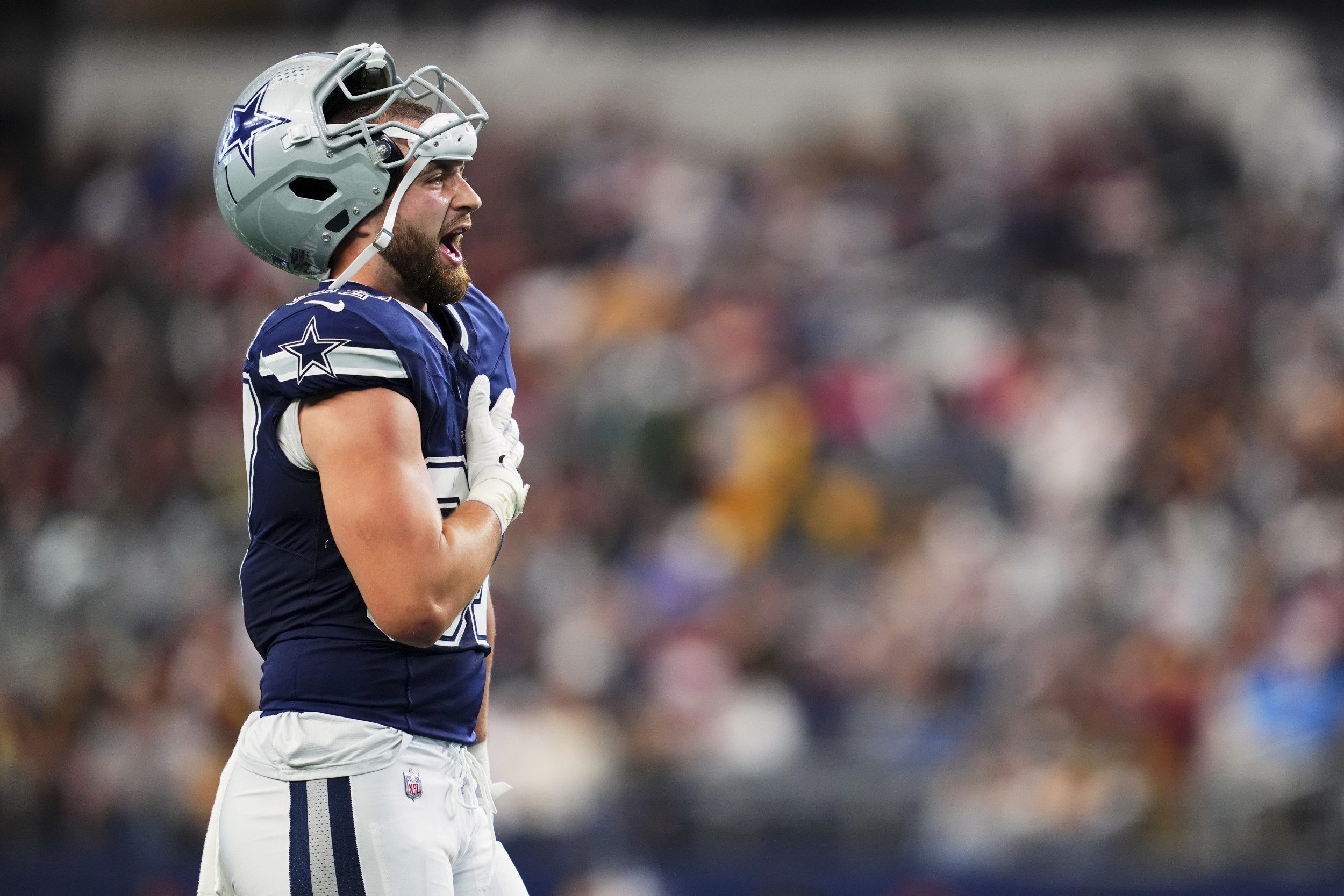 Former Cowboys Pro-Bowler Gives Heartfelt Response to New Contract